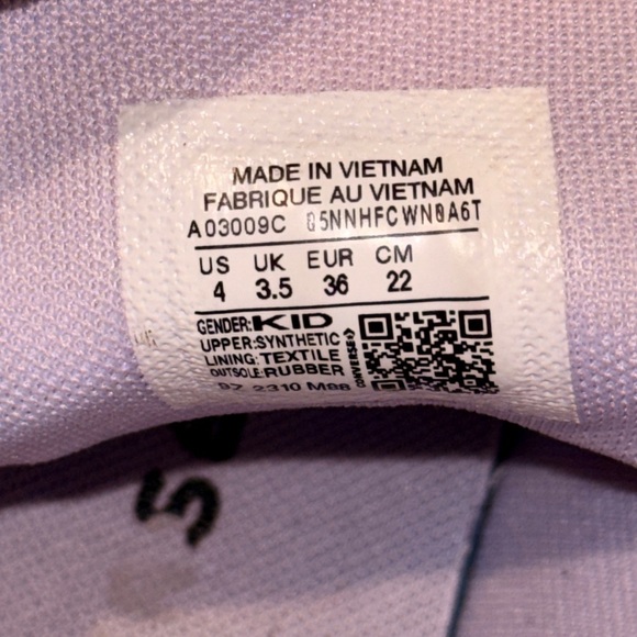 Kids CONVERSE Chuck Taylor All Star lugged lift platform prism glitter. Size 4 - Picture 9 of 9